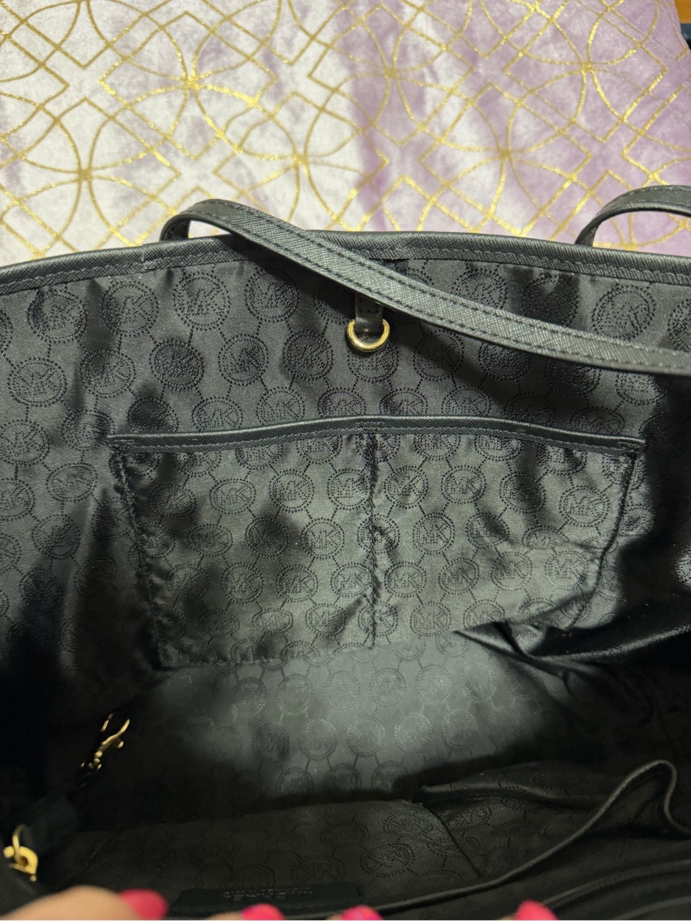 ๐ฅ Michael Kors Yellow Camo Tote Bag - Picture 8 of 13